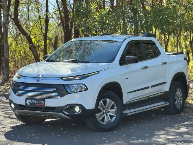 Fiat Toro Freedom 2.0 16V 4X2 TB Diesel Mec. 2017