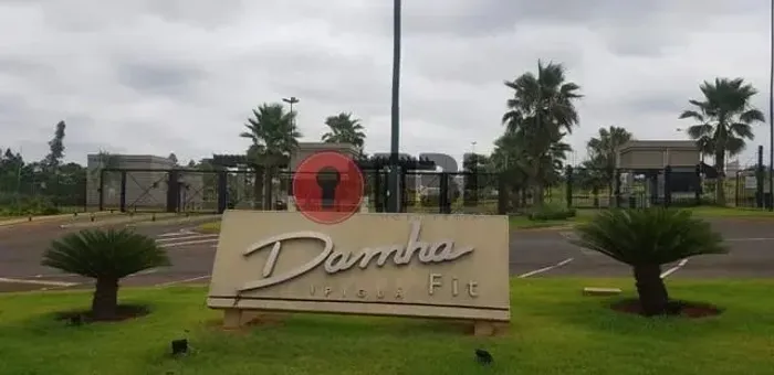 Terreno plano, com ótima localização no condomínio - Condomínio Damha Fit
