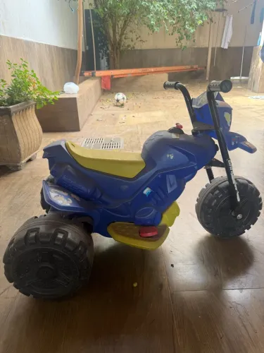 Moto elétrica infantil 
