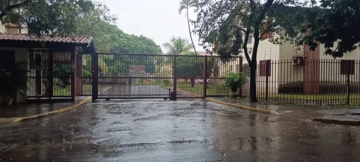 ALUGA-SE APARTAMENTO MOBILIADO PRÓXIMO A UEMS