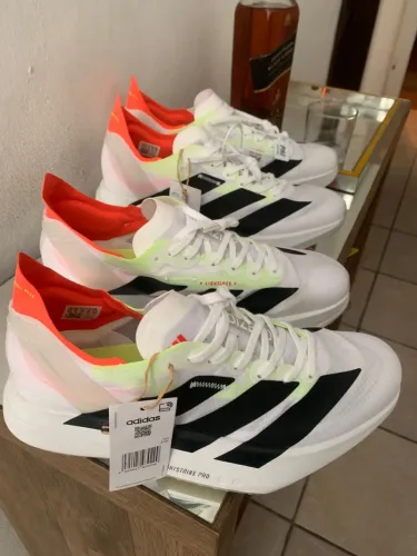 Tenis adidas adios pro 4