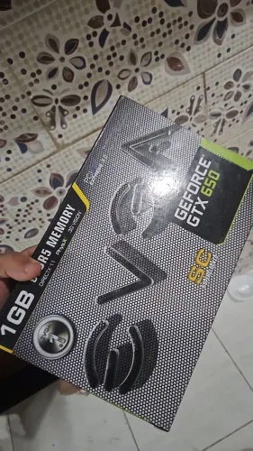 Gtx 650 nova, no plástico