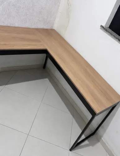 Vendo mesa de escritório estudos 