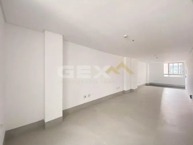 Sala Comercial à Venda no Edifício Comercial Saint Patrick em Divinópolis MG.