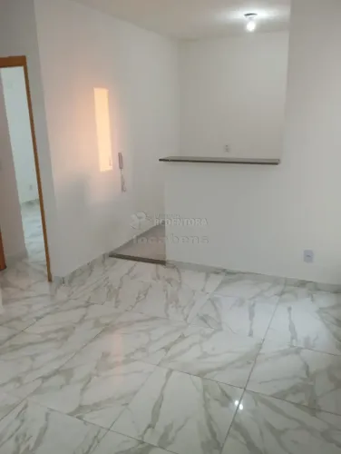 Apartamento Padrão para Venda com 02 Dormitórios no bairro Loteamento Clube V