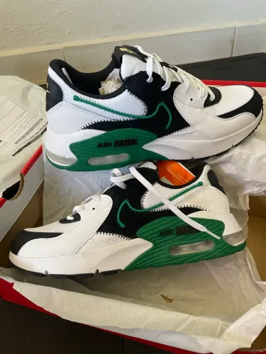 Tênis Nike AirMax Excee