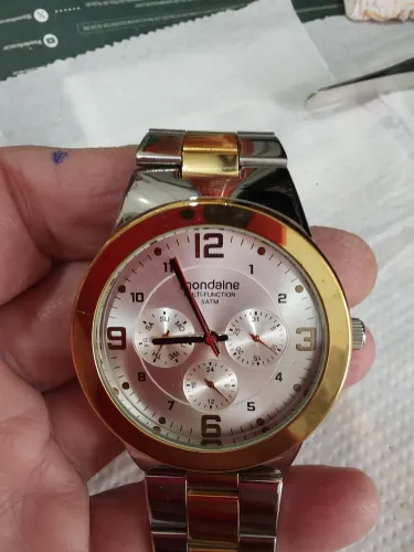 Relógio Mondaine Retro.