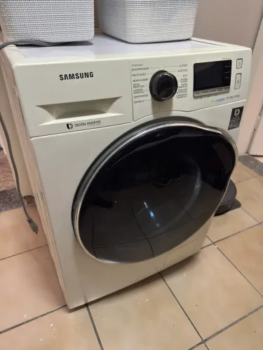 Máquina lava e seca Samsung 10.2kg seminova