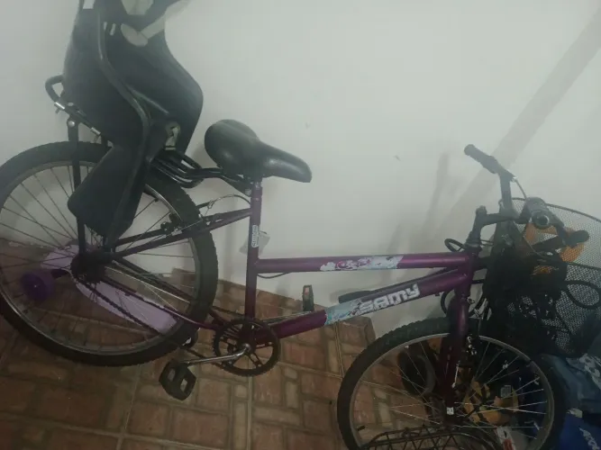 Bike samy aro 26,pneus e freios trocados recente cadeirinha infantil bagageiro pront p uso