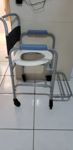 Cadeira higiênica