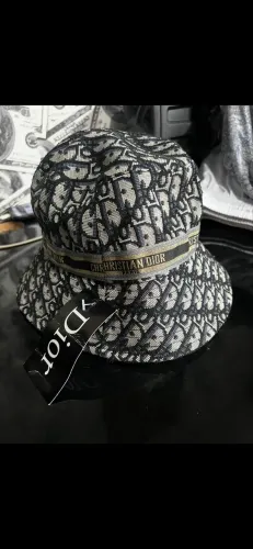 Chapéu Bucket Dior lançamento barato pra vender hoje