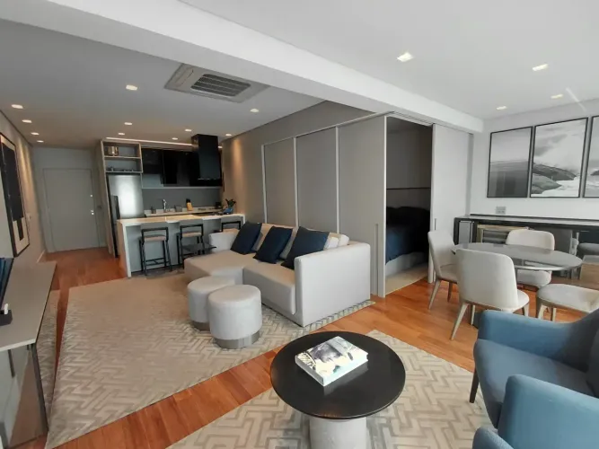 LINDO APARTAMENTO MOBILIADO NO ITAIM BIBI