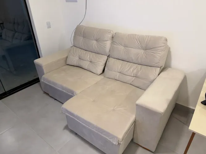 Sofá retrátil e reclinável 2m 3 lugares bege claro