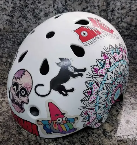 Capacete Oxelo MF500 "Mandala" Branco excelente estado - Skate patins patinete bike