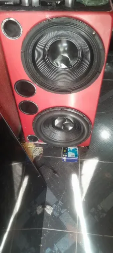 Caixa com 2 de 15