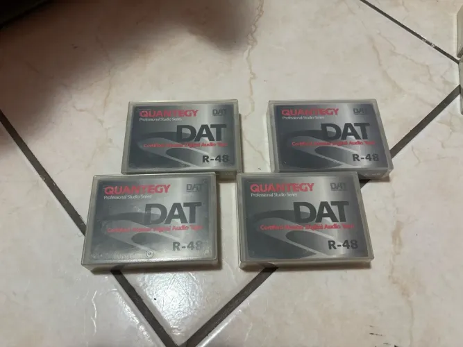 Lote de 4 fitas DAT Quantegy usadas!!