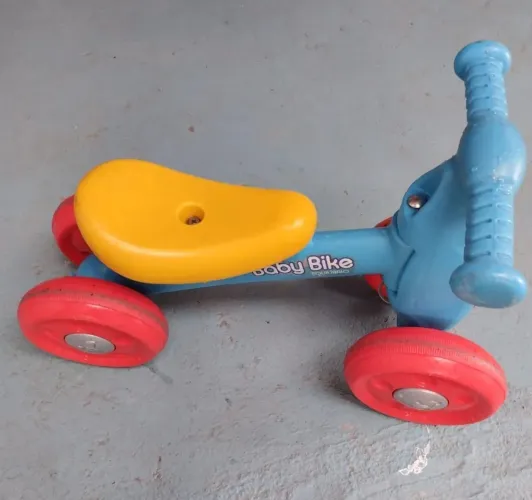 Andador infantil usado