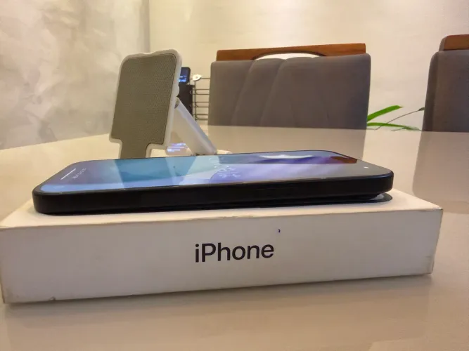 iPhone 15 - 256gb (Muito Novo)