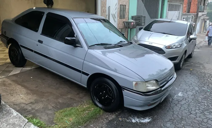 Ford Escort Ghia 1.8i / 1.8 / 1.6 (álcool) 1994