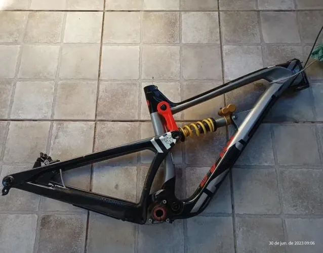 QUADRO INTENSE CARBINE PRO CARBON BOOST
