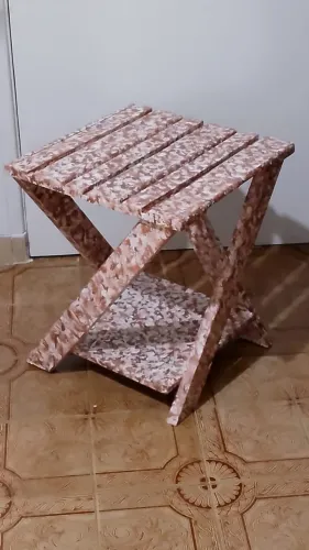 Mesinha de canto artesanal