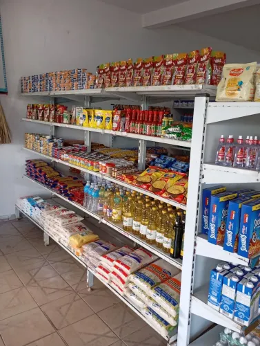 Vendo mercearia com 20 anos de ponto
