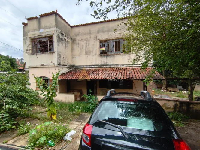 Casa a Venda 360 mt² - R$ 400 Mil - Bairro Nova Barroca- BH