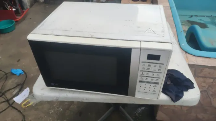 microondas lg branco perfeito estado