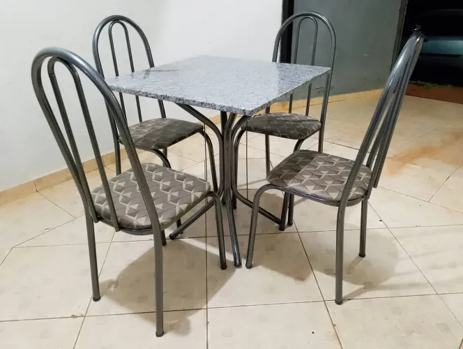 Jogo de mesa 70x70 granito 