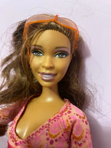 Barbie Artsy Nikki 
