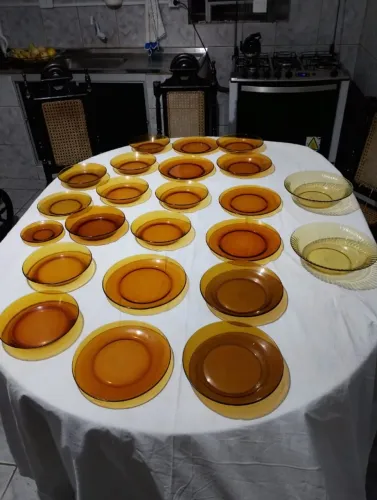 Conjunto de pratos antigos Duralex