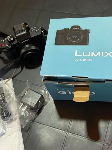 Câmera Panasonic G100D, nova,aberta somente pra teste.