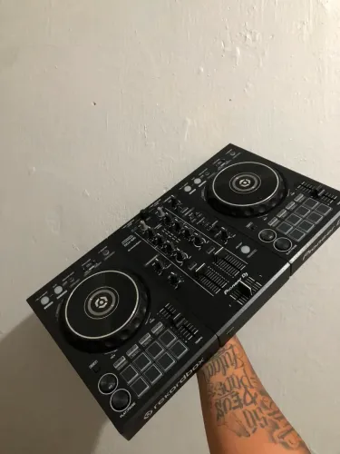 CONTROLADORA DDJ-400