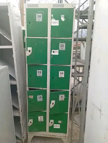 Armário roupeiro aço com 10 portas