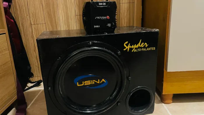 Sub + módulo ( Som automotivo )