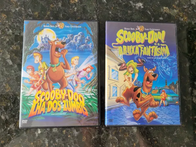 Kit 2 Filmes DVDs Scooby Doo - Ilha dos Zumbis e Bruxa Fantasma 