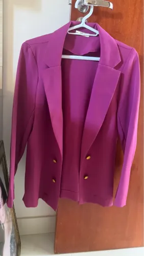 Blazer na cor fúcsia NOVO