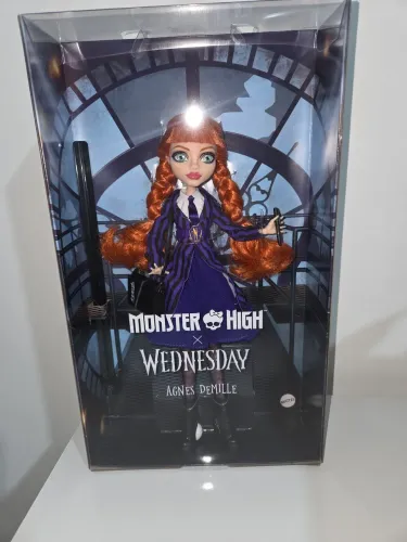 Agnes skullector monster high