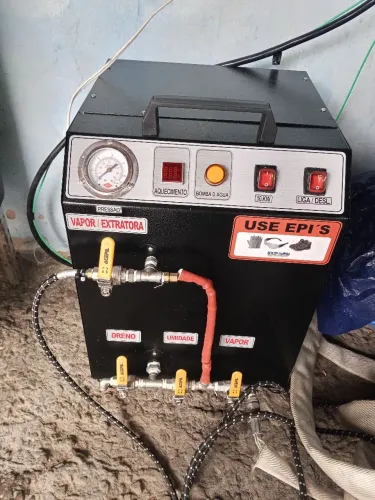 Vendo uma máquina a vapor industrial 
