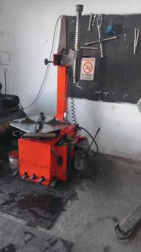 Vaga para borracheiro com experiência,600 reais semanais,trabalhar no Potira,Caucaia