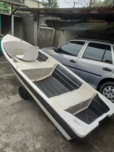 Barco em fibra de vidro 3,50m.