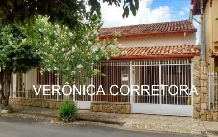 CASA venda em São João Nepomuceno MG.