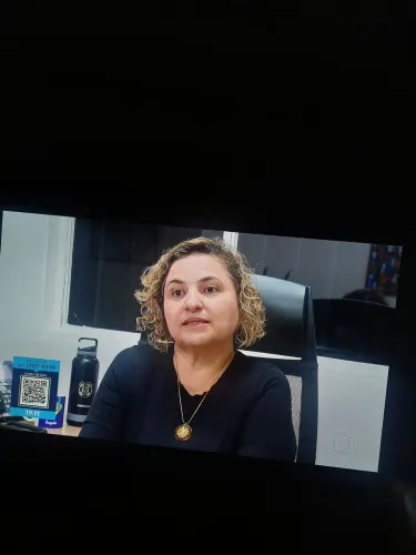 Tv oled c4, seis meses de uso, praticamente zera, com pezinho, caixa etc,super promoção, p