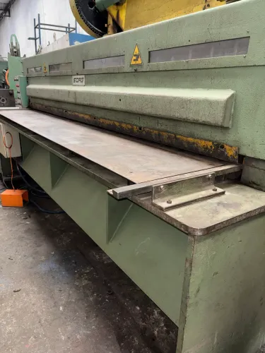 Guilhotina freio fricção Sorg 