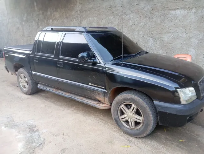 Chevrolet S10 Pick-up Exec. 2.8 4X4 CD TB Int.dies 2005