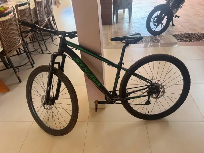 Bicicleta aro 29 pouco usada