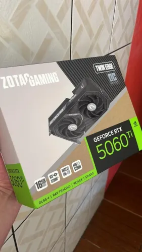 Placa de Video RTX 5060 Ti 16GB Zotac