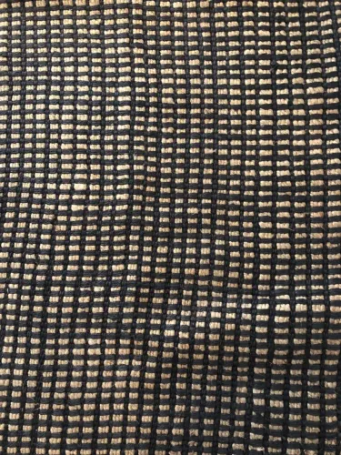 Vendo tapete de sisal com algodão. Medidas: 190 x 150 cm