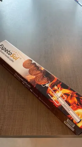 Espeto giratório a pilha