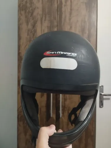 Capacete Taurus San Marino fórmula 1 nº60